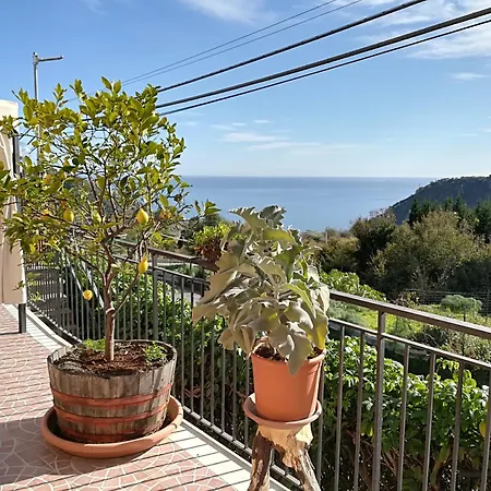 Tirreno- Finestra Sul Mare 3* טאורמינה
