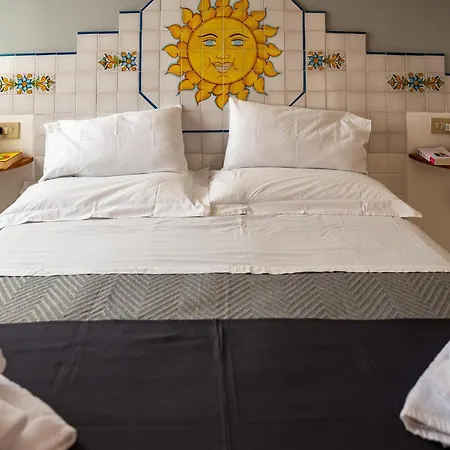 Bed & Breakfast Tirreno- Finestra Sul Mare
