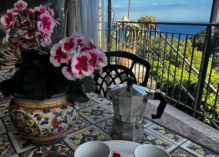 Bed & Breakfast Tirreno- Finestra Sul Mare Taormina