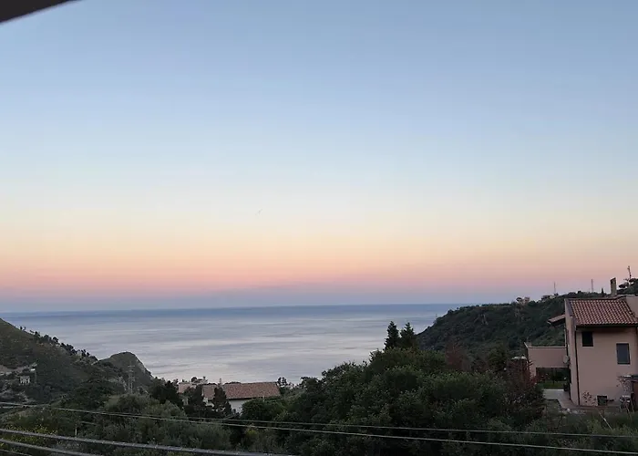 Bed & Breakfast Tirreno- Finestra Sul Mare